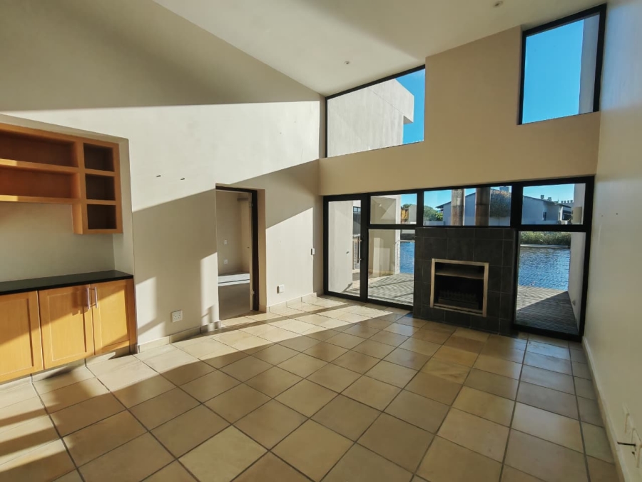 2 Bedroom Property for Sale in Oubaai Western Cape
